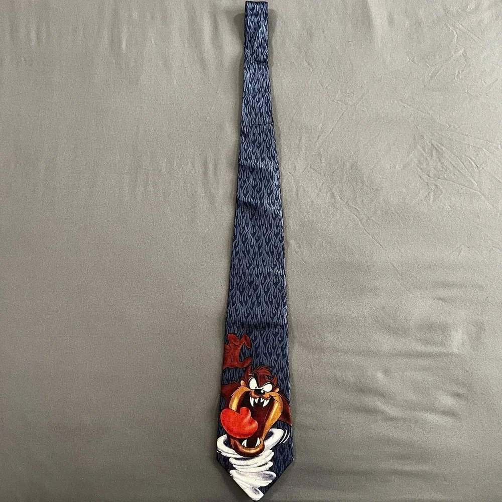 VINTAGE LOONEY TUNES TAZ TIE 2002 WARNER BROTHERS BLUE‎ FLAMES BACKGROUND